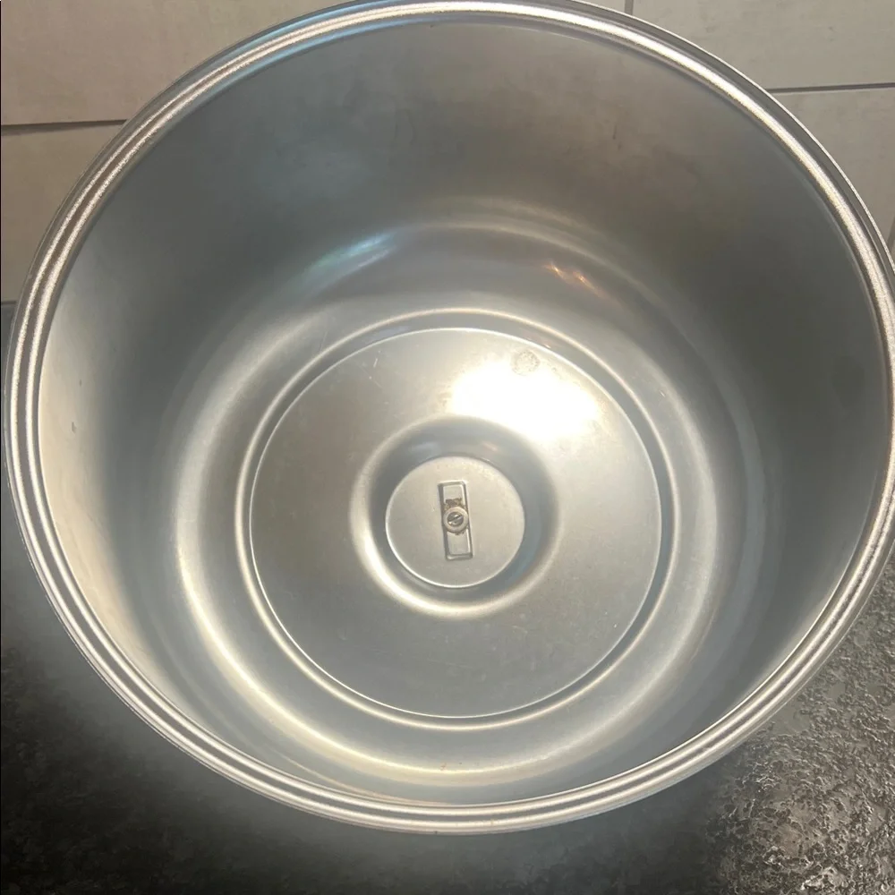 Vintage 11” Stainless Steel Cake Dome Cover. Black handle.